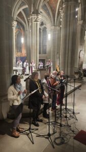 fraternitas.network_animation_notre_dame_06_2252x4000